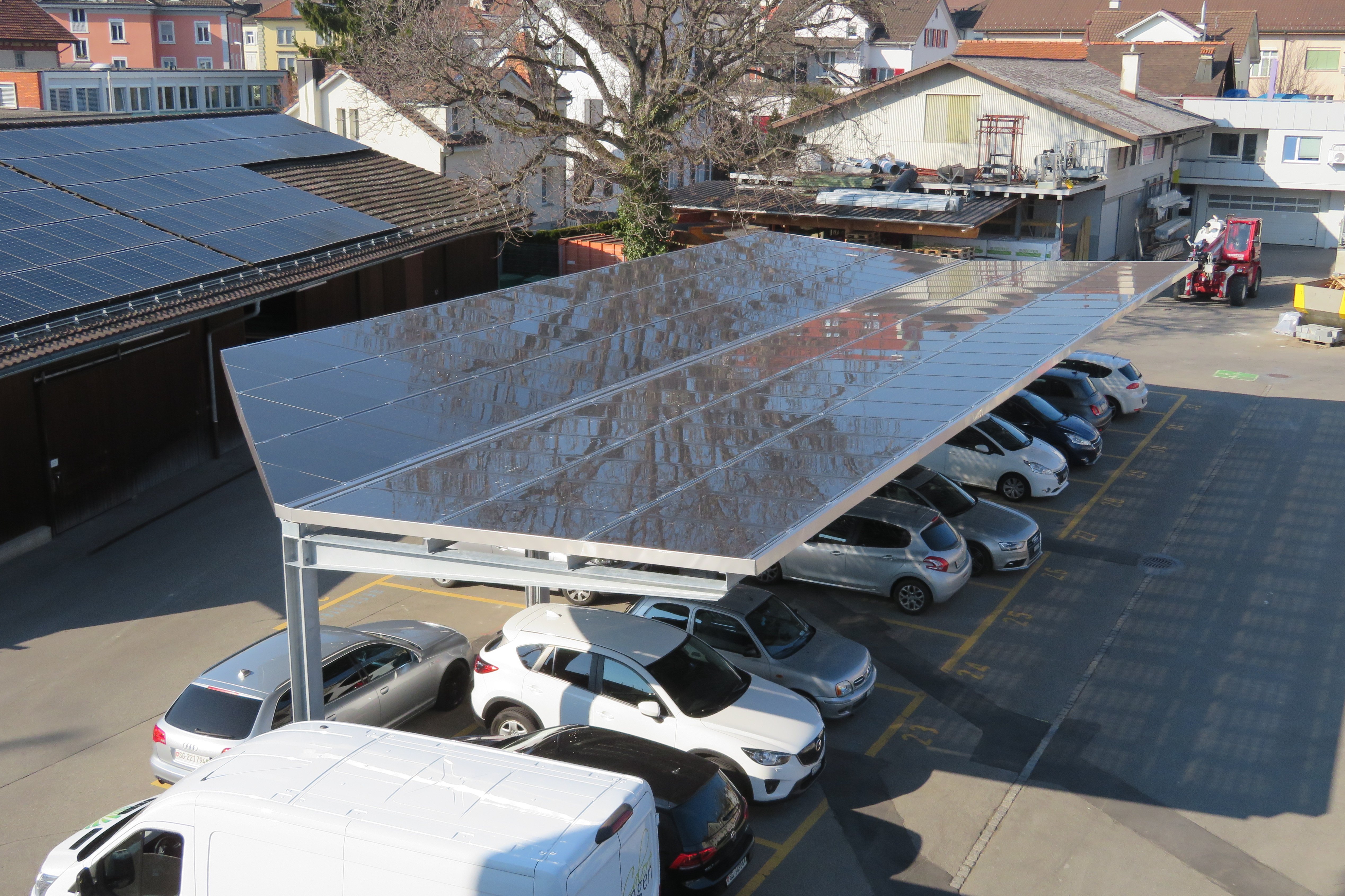 [Français] Carport mit Solaranlage